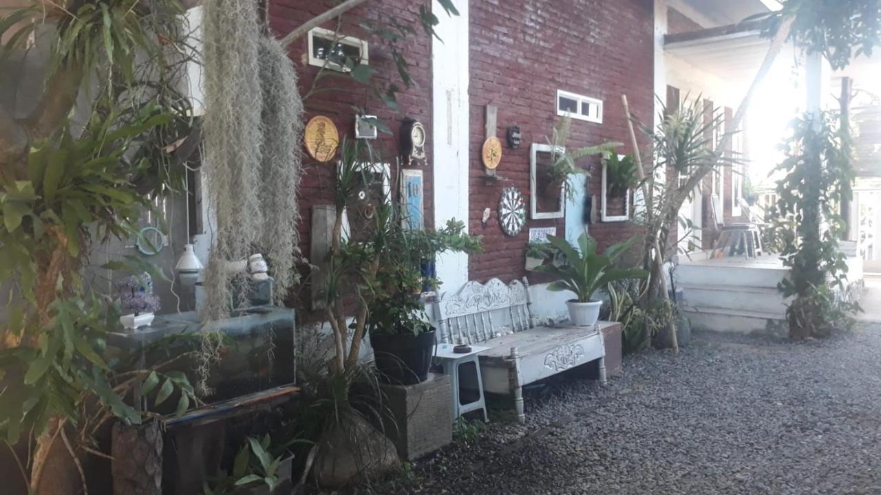 Country house Kunci Rumah